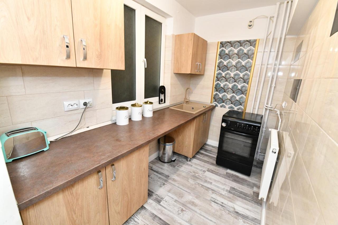 Transilvania Apartament Apartment Bukares Bagian luar foto