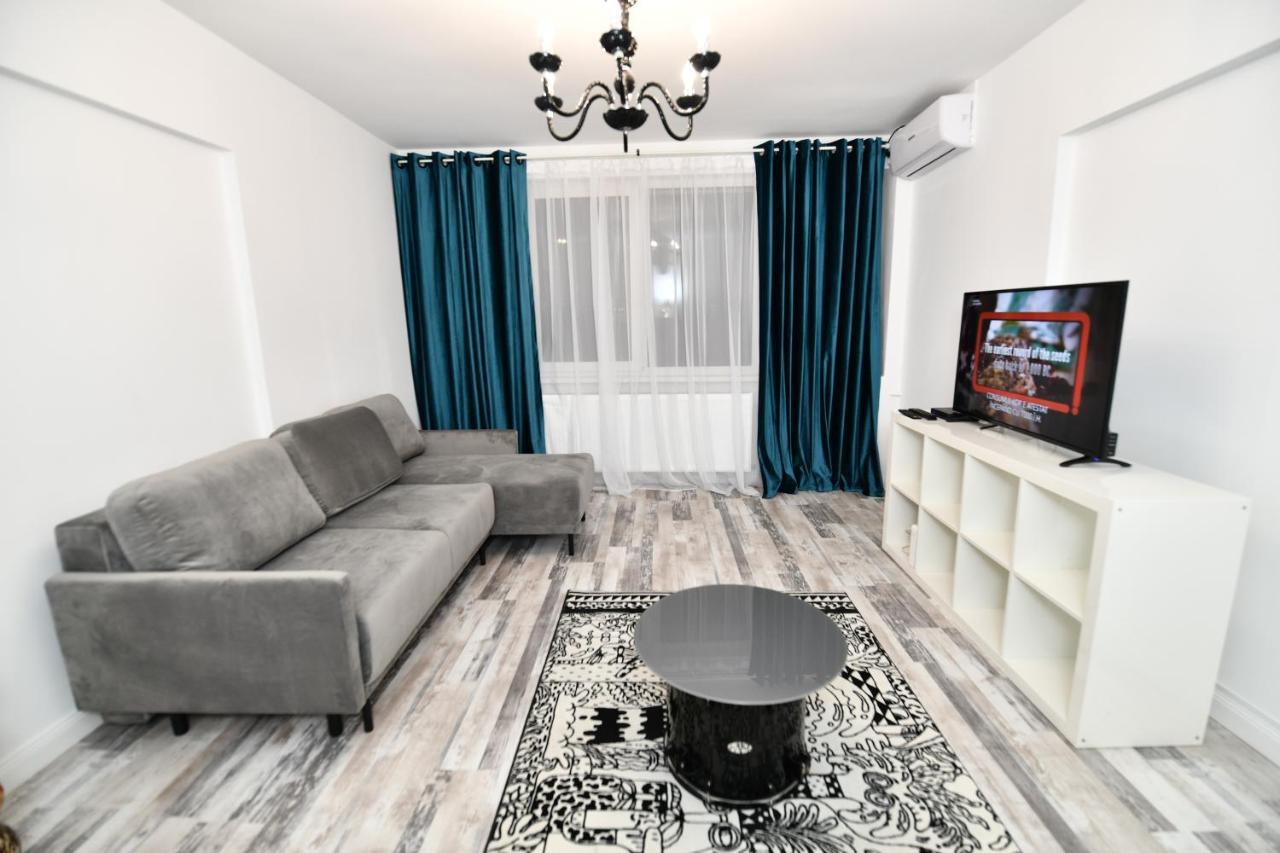 Transilvania Apartament Apartment Bukares Bagian luar foto