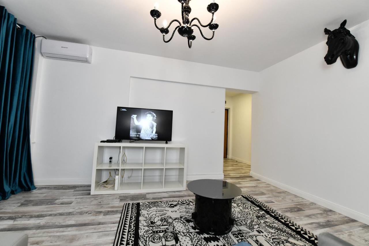 Transilvania Apartament Apartment Bukares Bagian luar foto